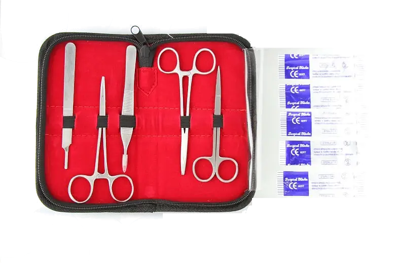 Stainless Steel Suture kit - with 5 Surgical Blades